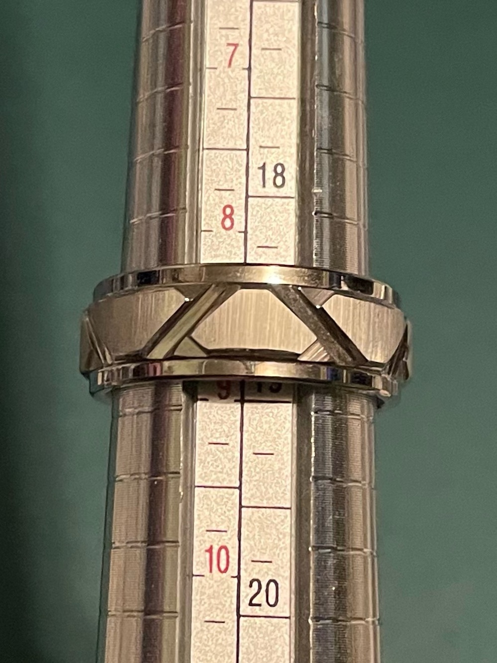Simple but Elegant men’s Triton Tungsten Carbide Wedding Band size 9